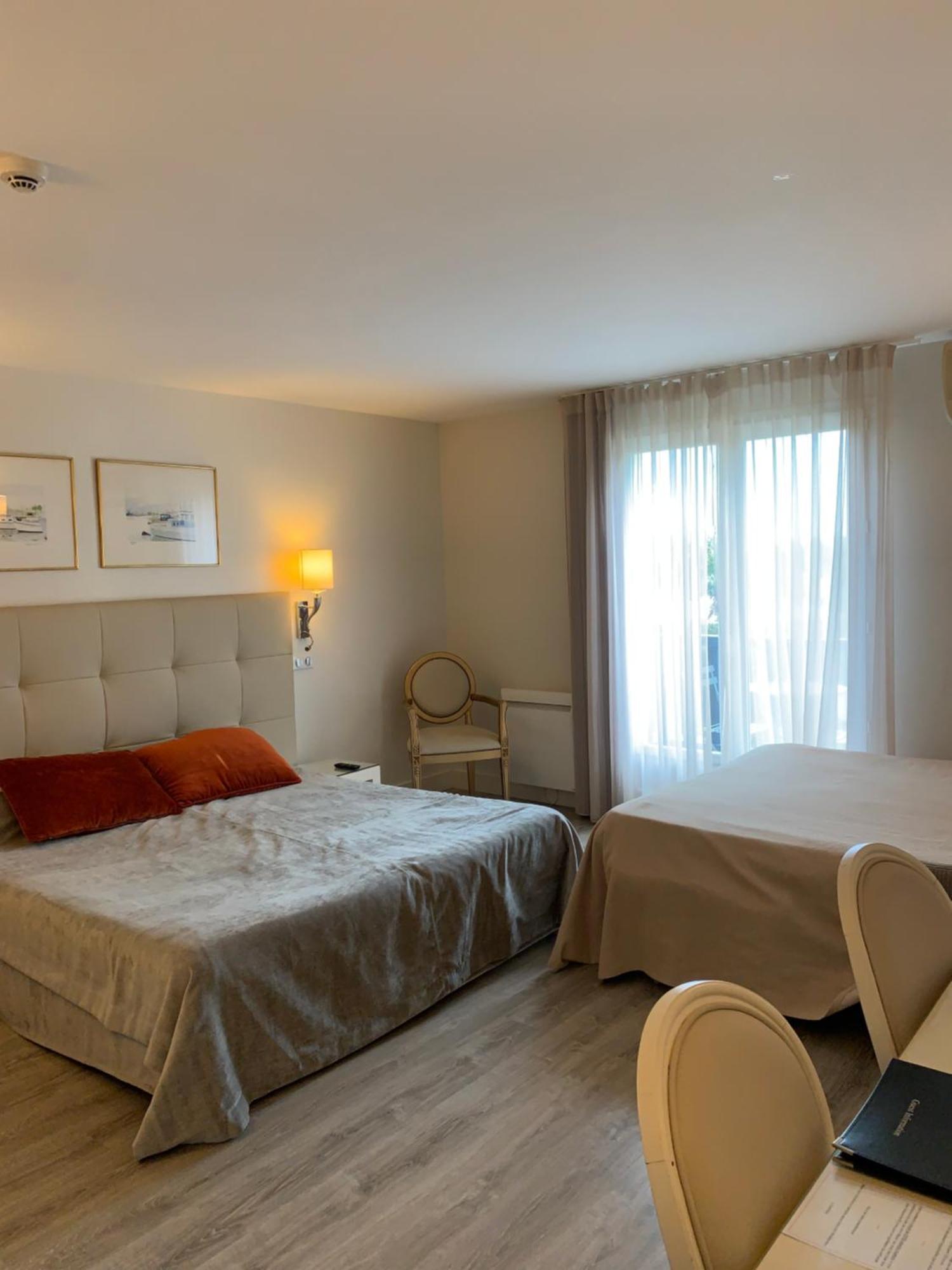 Les Criquets Hotel & Spa 布朗克福 外观 照片