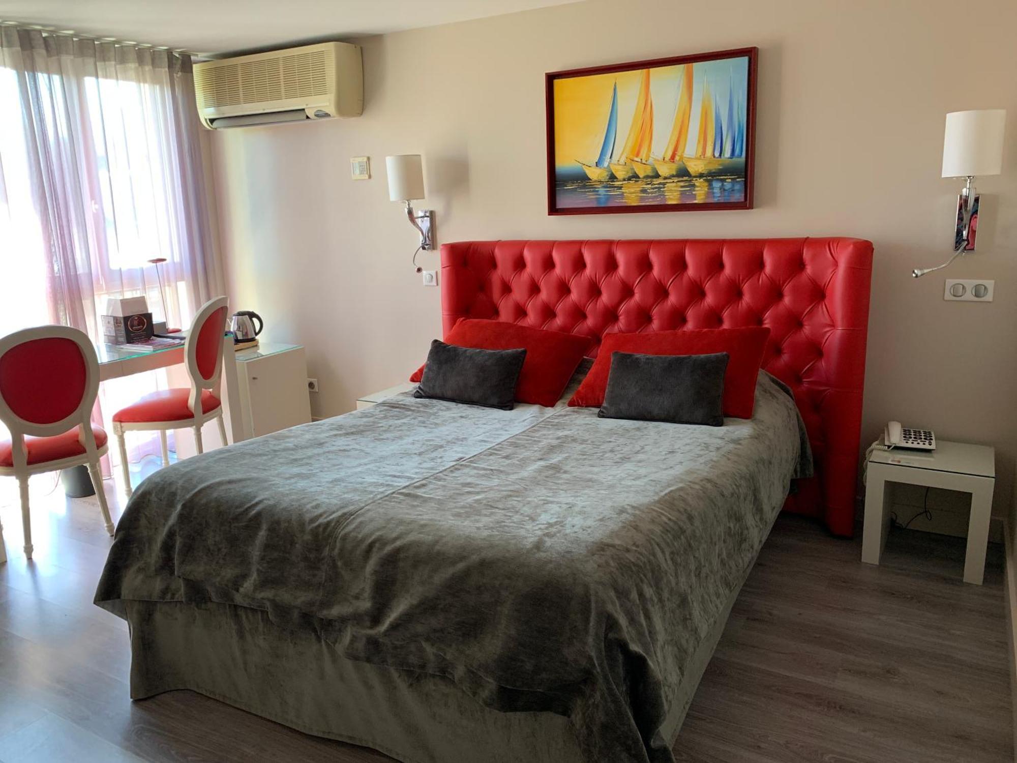 Les Criquets Hotel & Spa 布朗克福 外观 照片